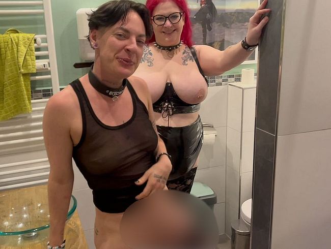 Abby Strange Porno Video: Er entdeckt beim Gangba*g seinen pi** Kink